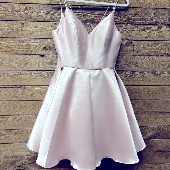 Alyce Paris - 3764 V Neckline Mikado Fit and Flare Cocktail Dress Size 6 - Picture 5 of 8